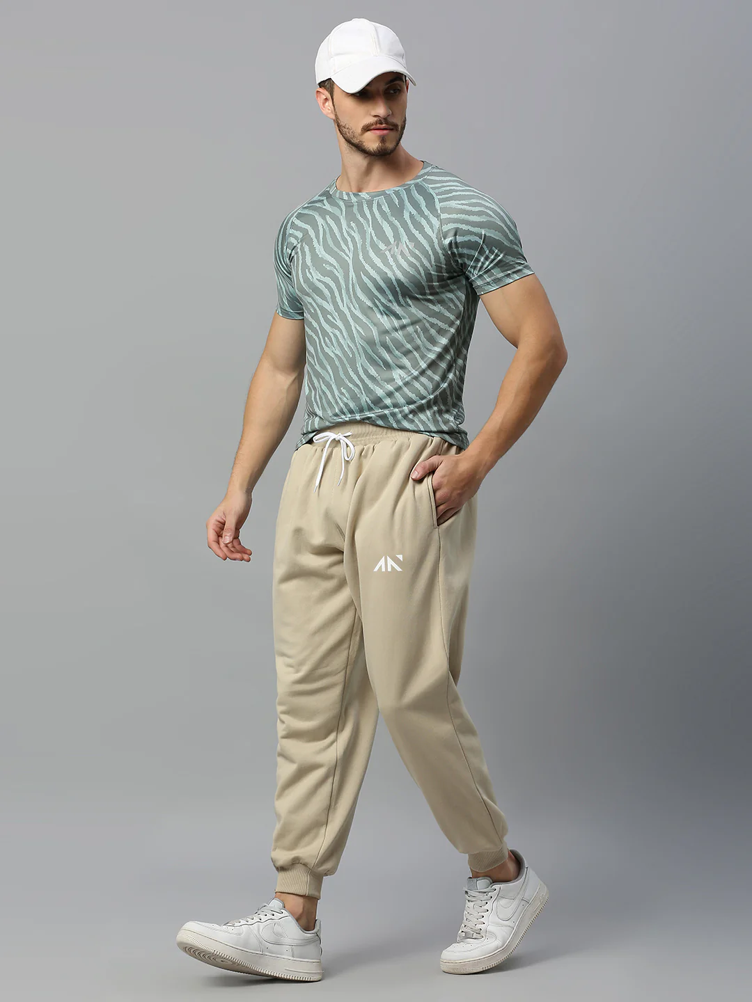 Oversized FleeceTech Jogger - Image 3